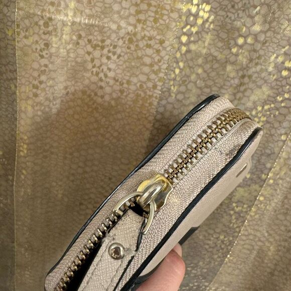 Kate Spade Beige Black Color Block Zip Full Size Wallet - Picture 4 of 7